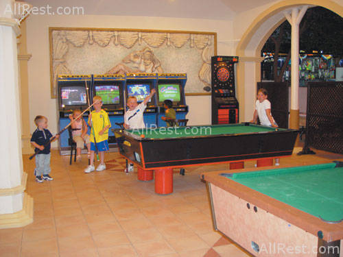 Mirage World Hotel 20